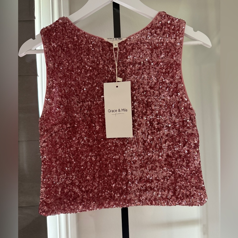 Sequin cropped tank top